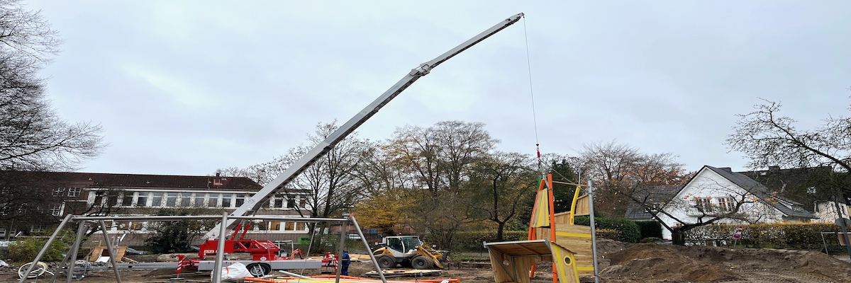 Kran platzsparend aufgebaut Hamburg