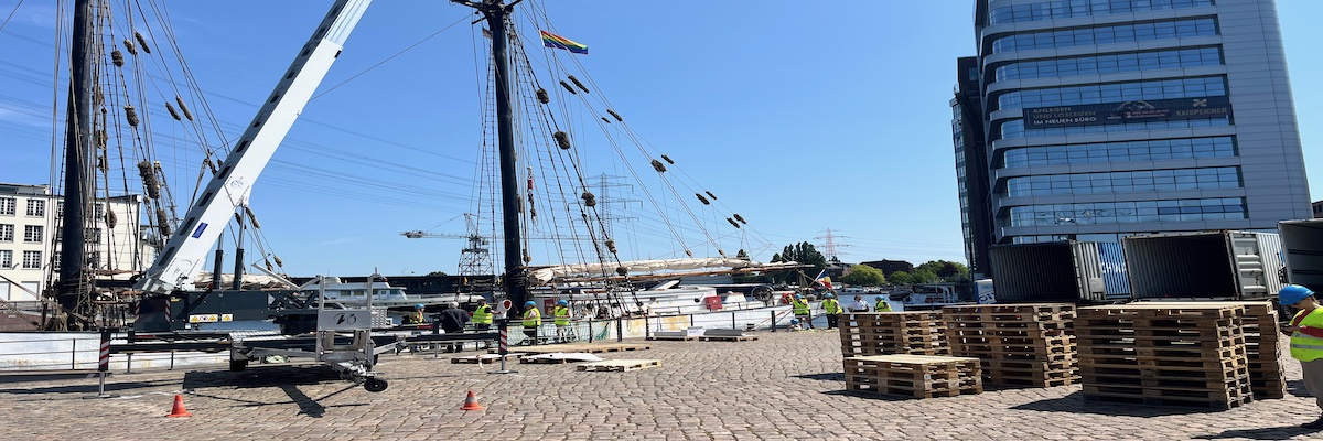 hafen Transport Kurierkran Krantaxi Gütertaxi Hamburg