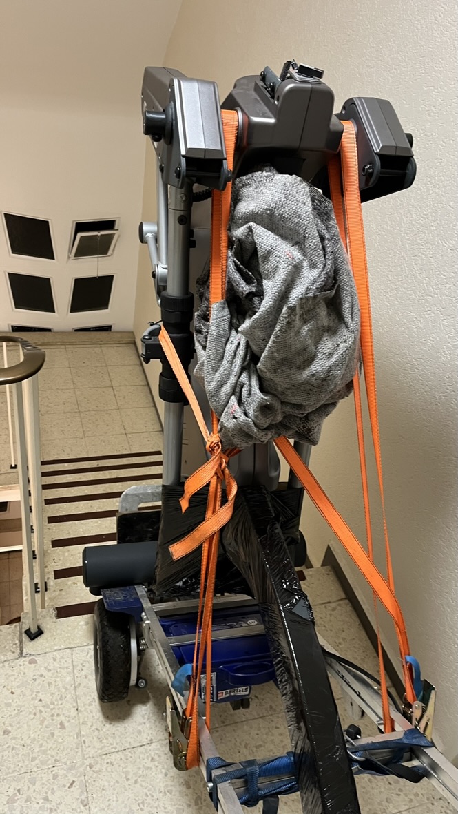 Fitnessgerät Transport mit XSTO Treppensteiger